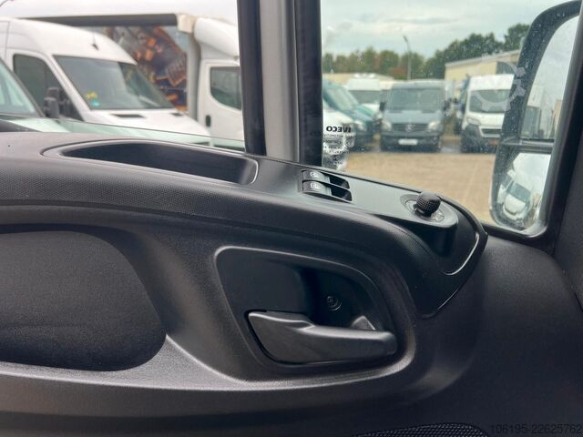 Curtain sider van IVECO Daily 70-210 Hi-Matic XXL Maxi Pritsche*1.Hand*