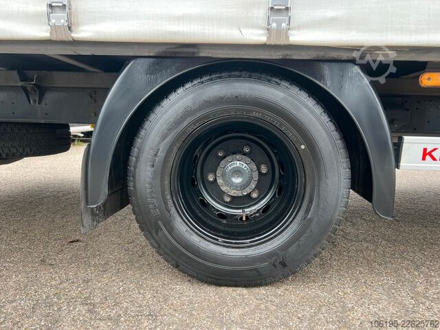Curtain sider van IVECO Daily 70-210 Hi-Matic XXL Maxi Pritsche*1.Hand*