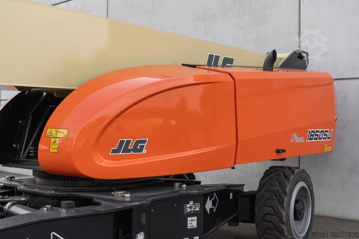 Teleszkópos platform JLG 1850 SJ