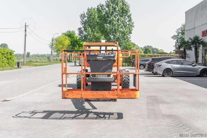Teleskopisk plattform JLG 460 SJ