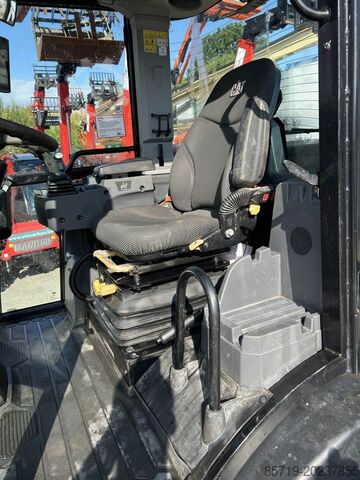 Loader CAT 906 (9145)
