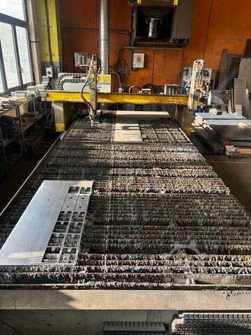 Plazminio pjovimo staklės ESAB Combirex DX3000