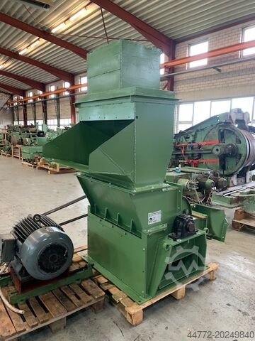 Broyeur à percussion / broyeur à fléaux Möller Bünde SZR 1000 / 800