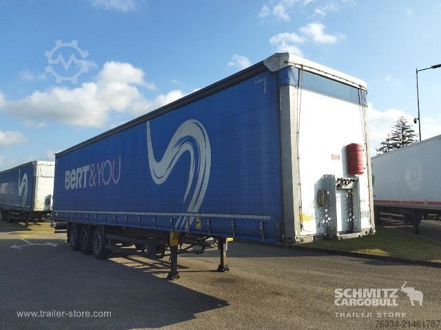 Open semitrailer with tarp Schmitz Cargobull Semitrailer Curtainsider Standard