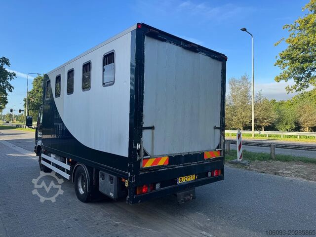 Transportul cailor Volvo Horsetruck  APK 8-2026