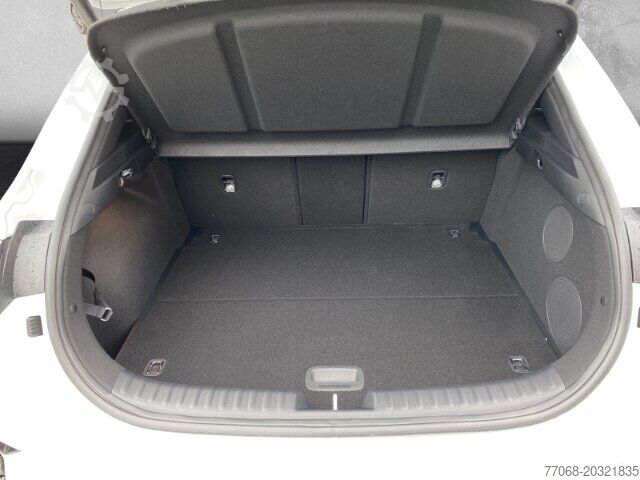 Speciální nákladní automobil Kia XCee´d GT-LINE 1.6 T-GDI *LEDER-PAKET*PANORAMADACH*
