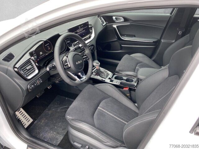 Speciální nákladní automobil Kia XCee´d GT-LINE 1.6 T-GDI *LEDER-PAKET*PANORAMADACH*