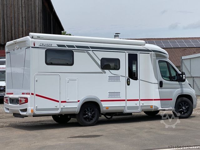 Teilintegriertes Wohnmobil LMC Cruiser V 646 G, SAT, Navi, Automatik