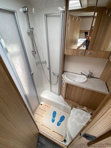 Teilintegriertes Wohnmobil LMC Cruiser V 646 G, SAT, Navi, Automatik