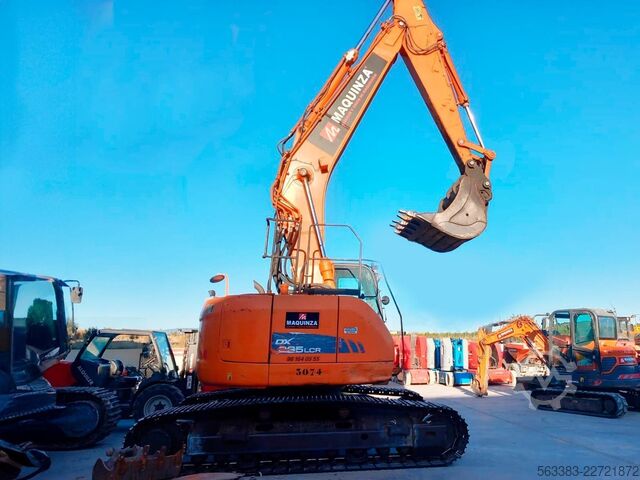  Doosan DX235LCR