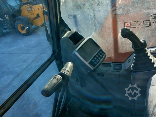  Doosan DX235LCR