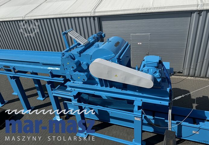 Triturador de madeira Triturador KLOCKNER 900×180 HS 4 WT z przenośnikiem łańcuchowym typu redler