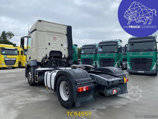معيار SZM Mercedes-Benz Actros 1843