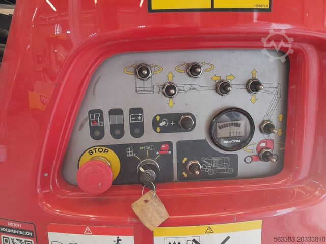 منصة عمل تلسكوبية مفصلية Manitou 120AETJ C
