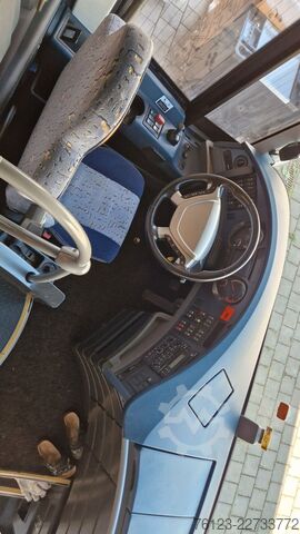 キャンピングカー Neoplan Starliner 2 XXL Wohnbus Setra