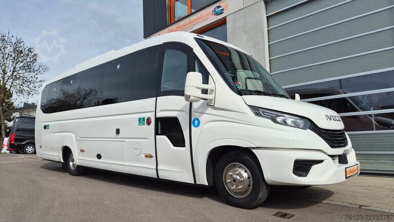 Mikroautobuss IVECO 2x Daily 70 Lagerfahrzeug Ferqui Sunrise 2,5 m B