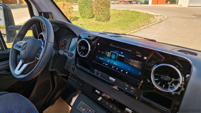 शहर बस MERCEDES-BENZ Frontniederflur Sprinter 517 / 4 er Bestuhlung
