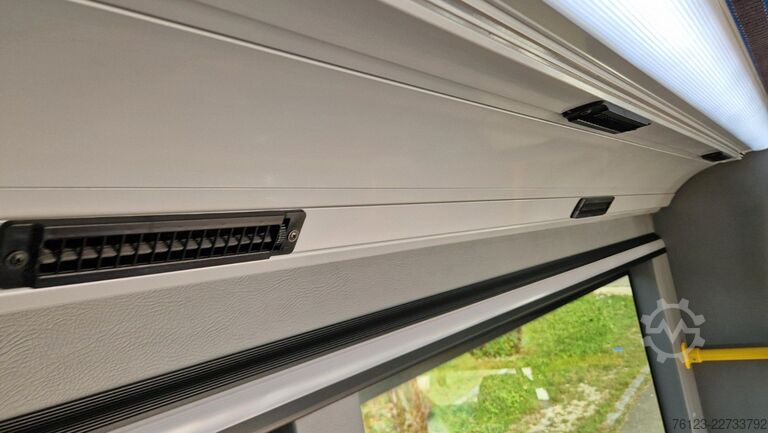 शहर बस MERCEDES-BENZ Frontniederflur Sprinter 517 / 4 er Bestuhlung