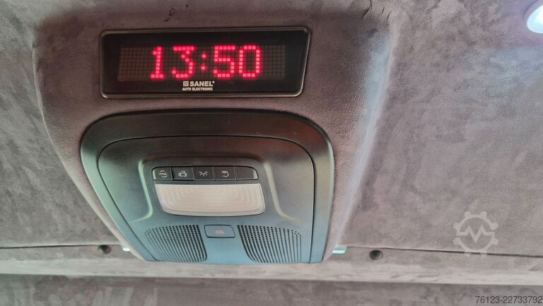 शहर बस MERCEDES-BENZ Frontniederflur Sprinter 517 / 4 er Bestuhlung