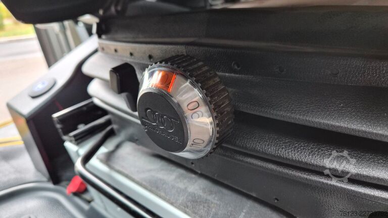शहर बस MERCEDES-BENZ Frontniederflur Sprinter 517 / 4 er Bestuhlung