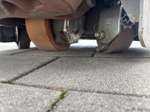 Stackers Stand-on Still EXD-SF20