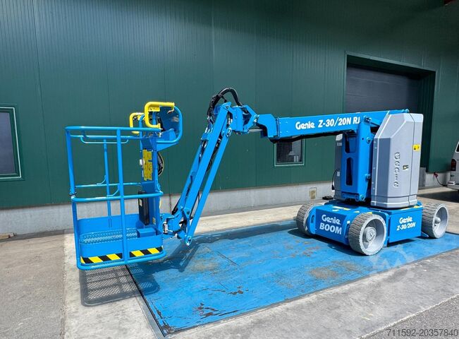 Zglobna teleskopska platforma Genie Z-30/20N RJ