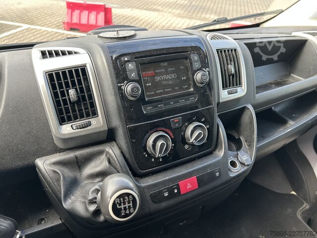 Kofer Fiat Ducato 2.3 Multijet / 280 dkm / Box 4.2 mtr / L...