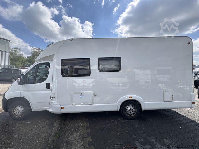 напівінтегрований кемпер Fiat Ducato Weinsberg Carasuite 650MF del 2020 | Manuale | Posti letto: 5