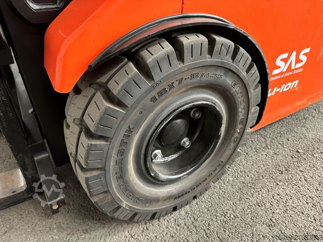 Электрический 3-колесный вилочный погрузчик Toyota 7FBEST10 - TRIPLEX 6 m - 688 Stunden !!!