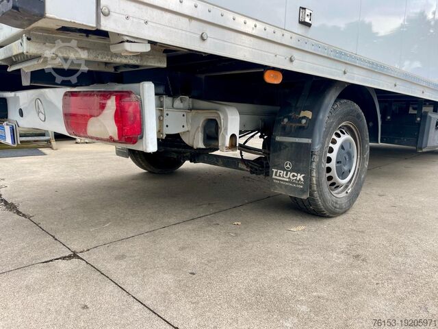Furgon Mercedes-Benz SPRINTER 311