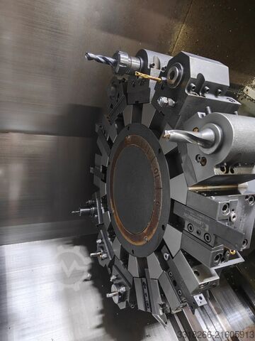 Pusat pembubutan dan milling CNC Mori Seiki NL1500/500