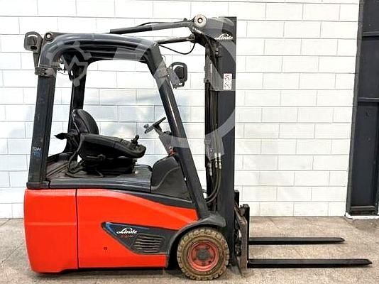 навантажувач Linde E16C