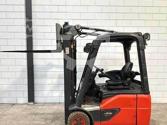 навантажувач Linde E16C