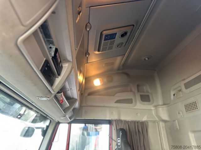 Standard tractor unit IVECO Stralis 460 Hydraulik Retarder Standklima ACC