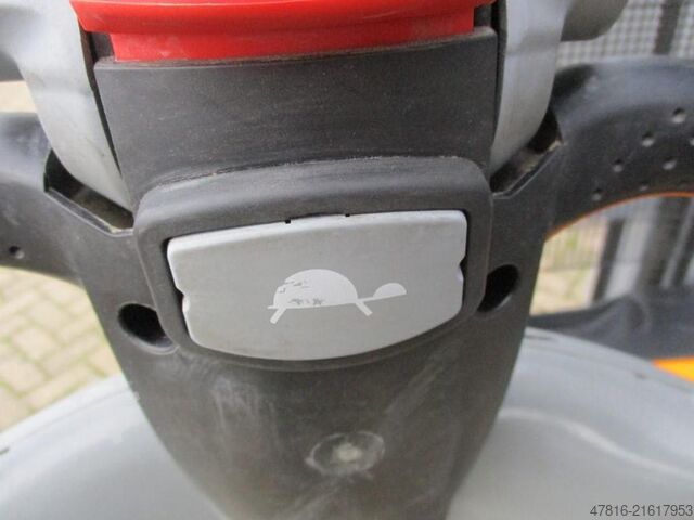 High lifting pallet truck STILL EXV12