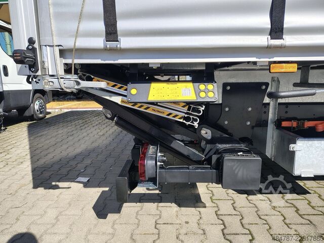 Βαν με κουρτίνα πλευράς IVECO Daily 70C18HA8 Plane LBW BackSleeper SOFORT