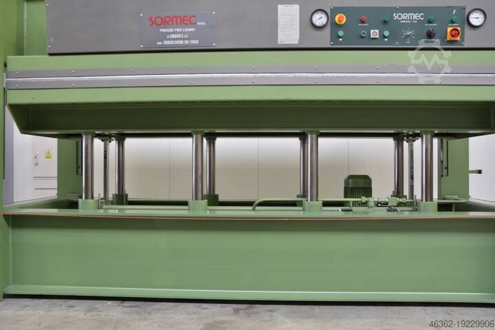 Prensa de chapa Sormec PRASA DO FORNIROWANIA