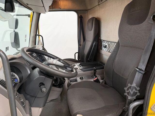 Transporte refrigerado/congelado DAF LF 220 EURO 6  BLATT/BLATT -LAMMES/LAMMES - SCH...