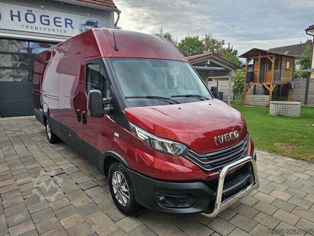 Xe tải nhẹ Iveco Daily 35S21HA8V Hi-Matic 16m³ XL LED AirPro