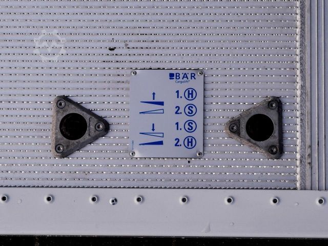 Camion caisson DAF XB 290 FA Koffer 16t