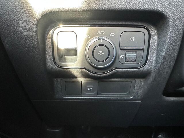 Minibus Mercedes-Benz T 180 Progressive standard MBUX+Progressive+LED