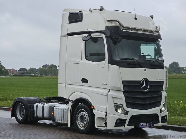 Standard SZM MERCEDES-BENZ ACTROS 1845 LS NR MP5 GIGASP. RET.