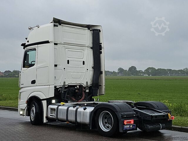 Standard SZM MERCEDES-BENZ ACTROS 1845 LS NR MP5 GIGASP. RET.