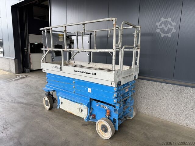 JLG 2646ES シザースリフト／シザ型高所作業車 2006年製／稼働時間1300時間／作業高さ10メートル JLG 2646ES schaarlift schaar hoogwerker 2006 / 1300uur 10mtr werkhoogte