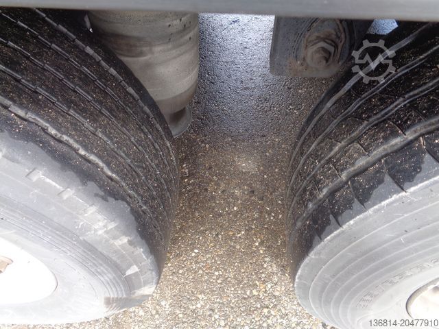 Poluprikolica hladnjača KRONE SD Carrier Trennwand Liftachse Doppelstock