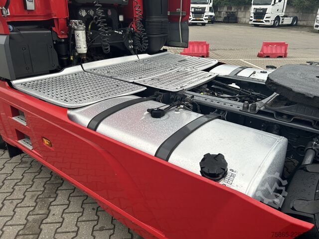 Standard-SZM DAF XF 480 FT Super Space Cab / 324 dkm / 2 Tanks /...