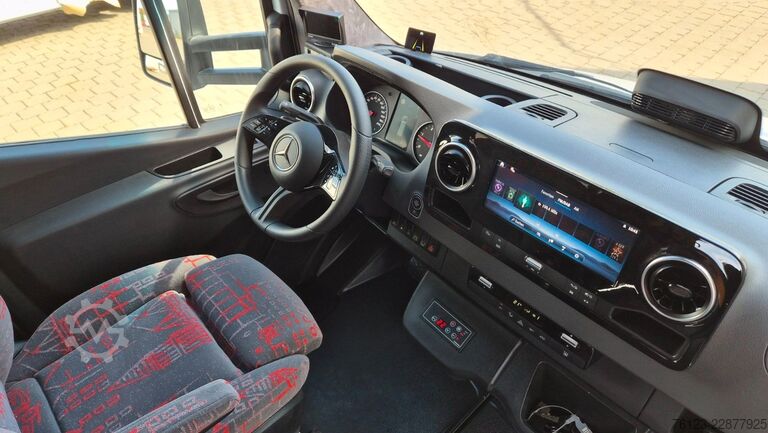 Autobus urbain MERCEDES-BENZ Heckniederflur Sprinter 517 / 4 er Bestuhlung