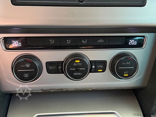 Minibus VW Passat Variant 1.6 TDI 88 KW Motorschaden.....