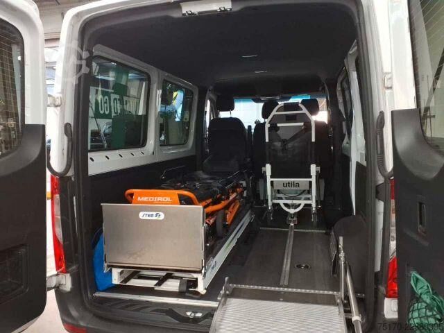 Rettungswagen Mercedes-Benz Sprinter 215 CDI 9G Krankentransport