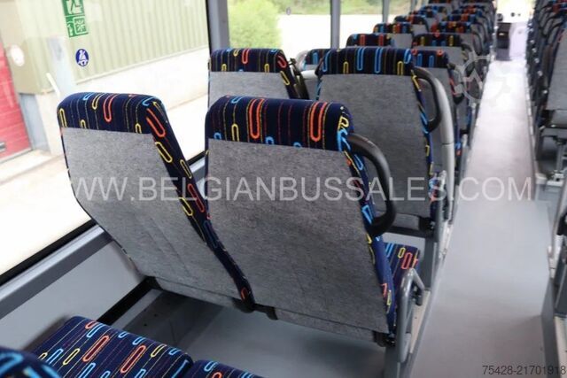 Bus interurbain Iveco Crossway 13m Pop Light / Double middle door / N...